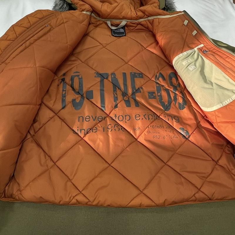 ザノースフェイス THE NORTH FACE ジャケット、上着 ジャンパー、ブルゾン NY01759 トーベンジャケット TOBEN JACKET ナイロン 中綿 フード ファー M ロゴ、文字 カーキ / カーキ / khaki X 橙 / オレンジ / orange メンズ USED 古着 中古 50154873