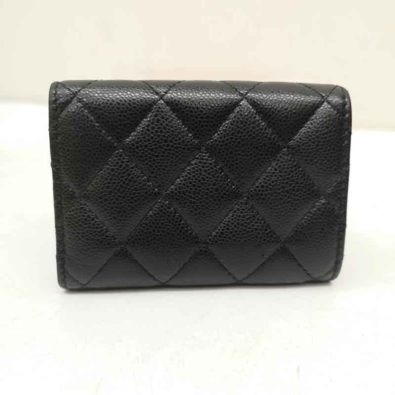 シャネル CHANEL 財布 コンパクト財布 三つ折り財布 マトラッセ ココマーク クラシック スモール ウォレット キャビアスキン - 黒 / ブラック / black レディース USED 古着 中古 50155031