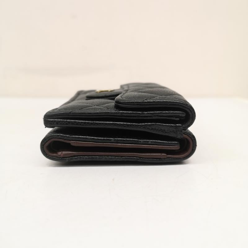 シャネル CHANEL 財布 コンパクト財布 三つ折り財布 マトラッセ ココマーク クラシック スモール ウォレット キャビアスキン - 黒 / ブラック / black レディース USED 古着 中古 50155031