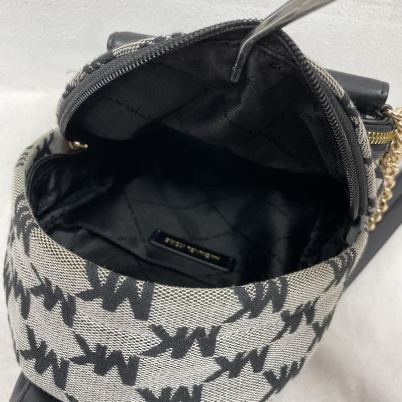 マイケルコース MICHAEL KORS リュックサック、デイパック リュックサック、デイバッグ ミニ リュック バックパック MK 総柄 ロゴ ポーチ付き チェーン - ロゴ、文字 黒 / ブラック / black X 灰 / グレー / gray X 金 / ゴールド / gold color レディース USED 古着 中古 50155168
