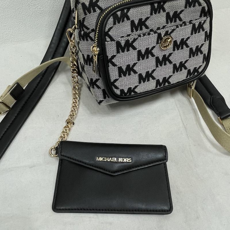 マイケルコース MICHAEL KORS リュックサック、デイパック リュックサック、デイバッグ ミニ リュック バックパック MK 総柄 ロゴ ポーチ付き チェーン - ロゴ、文字 黒 / ブラック / black X 灰 / グレー / gray X 金 / ゴールド / gold color レディース USED 古着 中古 50155168