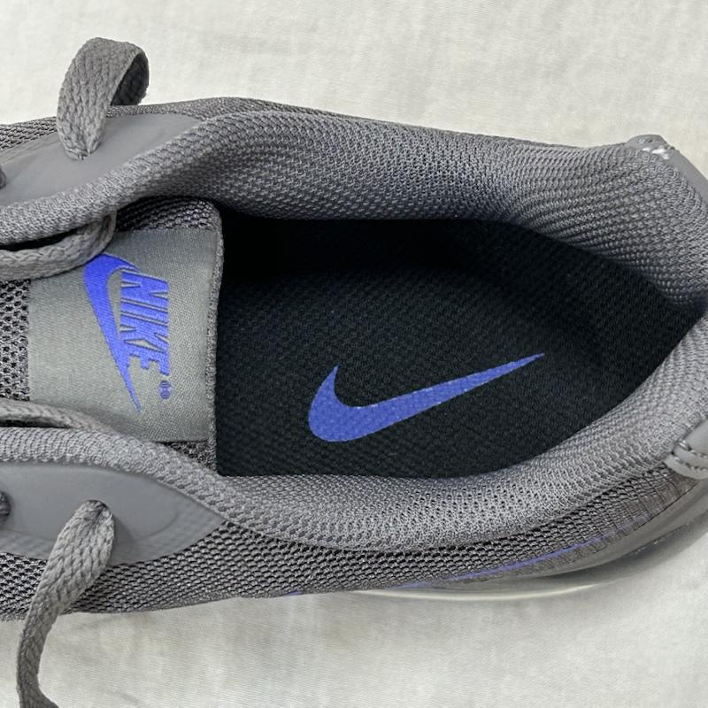 ナイキ NIKE スニーカー スニーカー 749680-007 NIKE AIR MAX INVIGOR US8.5 / 26.5cm US：8.5 ロゴ、文字 灰 / グレー / gray メンズ USED 古着 中古 50155228