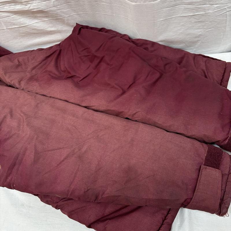 ザノースフェイス THE NORTH FACE ジャケット、上着 ダウンジャケット 70年代 ビンテージ 茶タグ ケアタグ付 ダウン ジャケット TALON ZIP フード付属無し 70s VINTAGE M メンズ USED 古着 中古 50155290