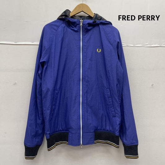 フレッドペリー FRED PERRY ジャケット、上着 ジャンパー、ブルゾン リバーシブル パーカー ナイロン ロゴ 刺繍 ジャケット アイボリー / アイボリー / メンズ USED 古着 中古 50155374