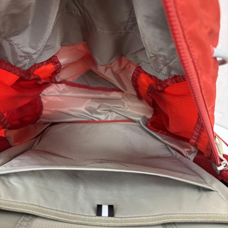 オスプレー OSPREY リュックサック、デイパック リュックサック、デイバッグ クェーサー バックパック リュック Quasar 30L 赤 / レッド / red メンズ USED 古着 中古 50155722
