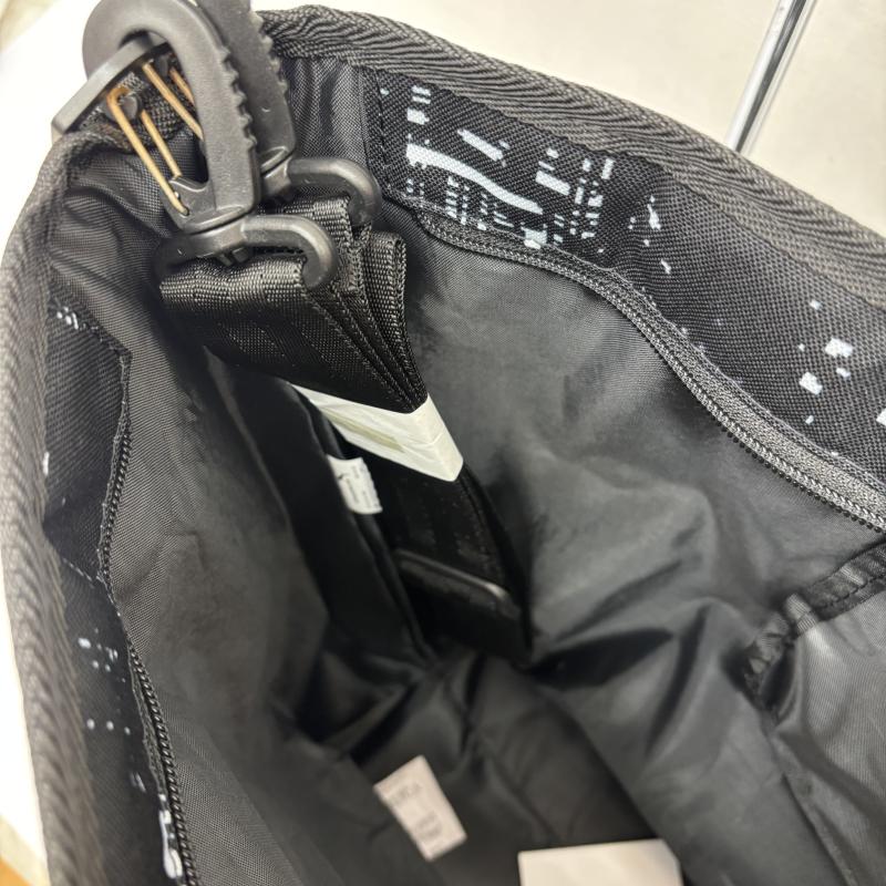 プーマ PUMA トートバッグ トートバッグ ゴルフ NIGHT DIGI トート バッグ 867865 黒 / ブラック / black メンズ USED 古着 中古 50155730