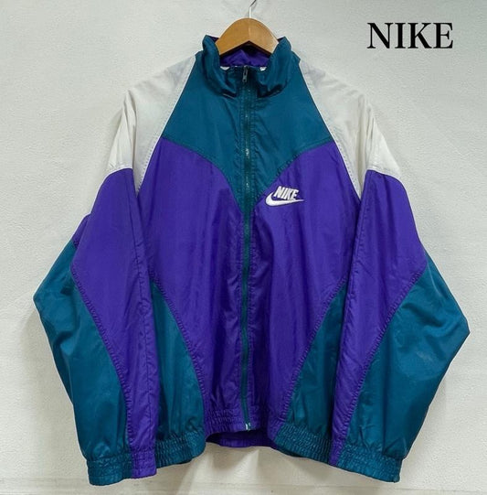 ナイキ NIKE ジャケット、上着 ジャンパー、ブルゾン 90 s ナイロン ジャケット フルジップ ロゴ 刺繍 ヴィンテージ M ワンポイント X ロゴ、文字 X 刺繍 紫 / パープル / purple X 緑 / グリーン / green X 白 / ホワイト / white メンズ USED 古着 中古 50155956