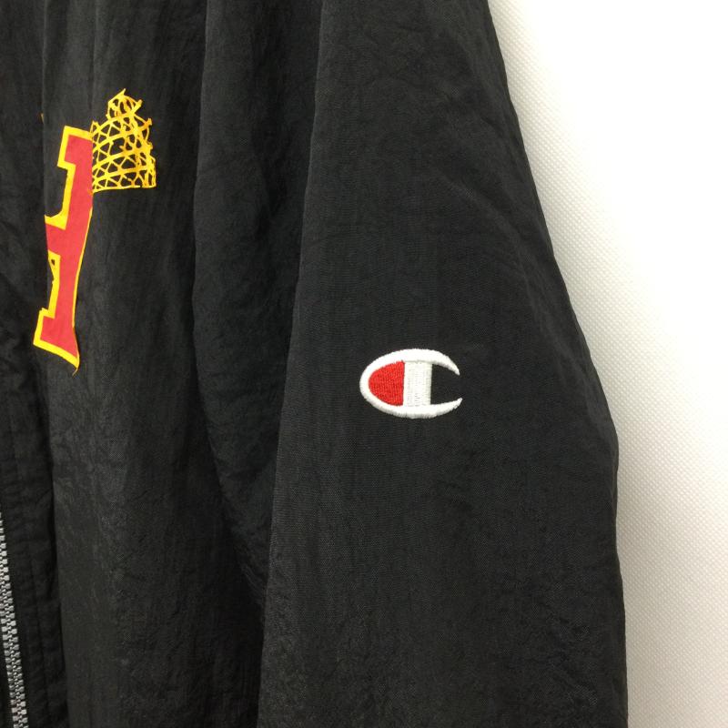チャンピオン Champion ジャケット、上着 ジャンパー、ブルゾン Champion チャンピオン ナイロンジャケット　台湾製　R.O.C XL 無地 黒 / ブラック / black メンズ USED 古着 中古 50156131