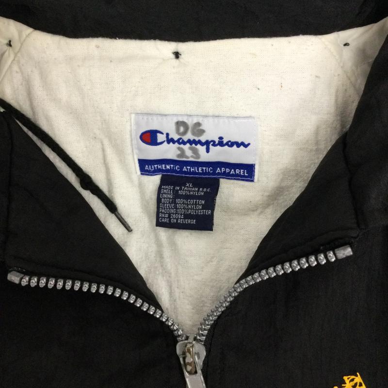 チャンピオン Champion ジャケット、上着 ジャンパー、ブルゾン Champion チャンピオン ナイロンジャケット　台湾製　R.O.C XL 無地 黒 / ブラック / black メンズ USED 古着 中古 50156131