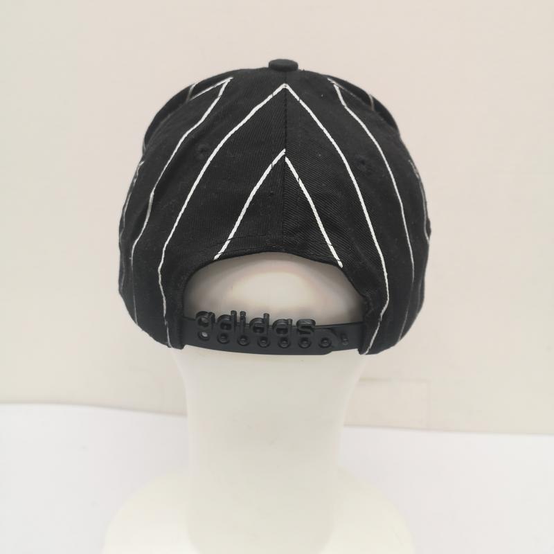 アディダス adidas 帽子 キャップ 90s ストライプ ロゴ 刺繡 キャップ - 白 / ホワイト / white X 黒 / ブラック / black メンズ USED 古着 中古 50156167