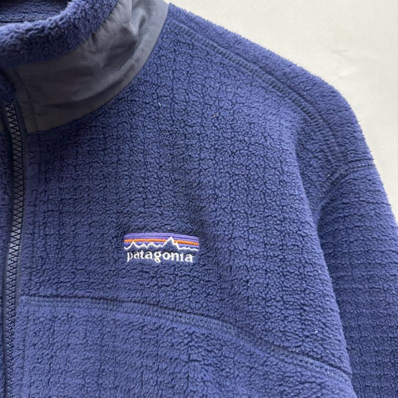 パタゴニア patagonia ジャケット、上着 ジャンパー、ブルゾン 00s USA製 レギュレーターR3 フリース ジャケット 25301 S 紺 / ネイビー / navy メンズ USED 古着 中古 50156277