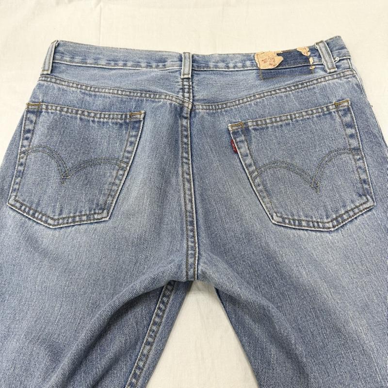 リーバイス Levi s パンツ デニム、ジーンズ LESOTHO製 505 REGULAR FIT デニムパンツ ライトブルー W31 L32 - 無地 水色 / ライトブルー / メンズ USED 古着 中古 50156439
