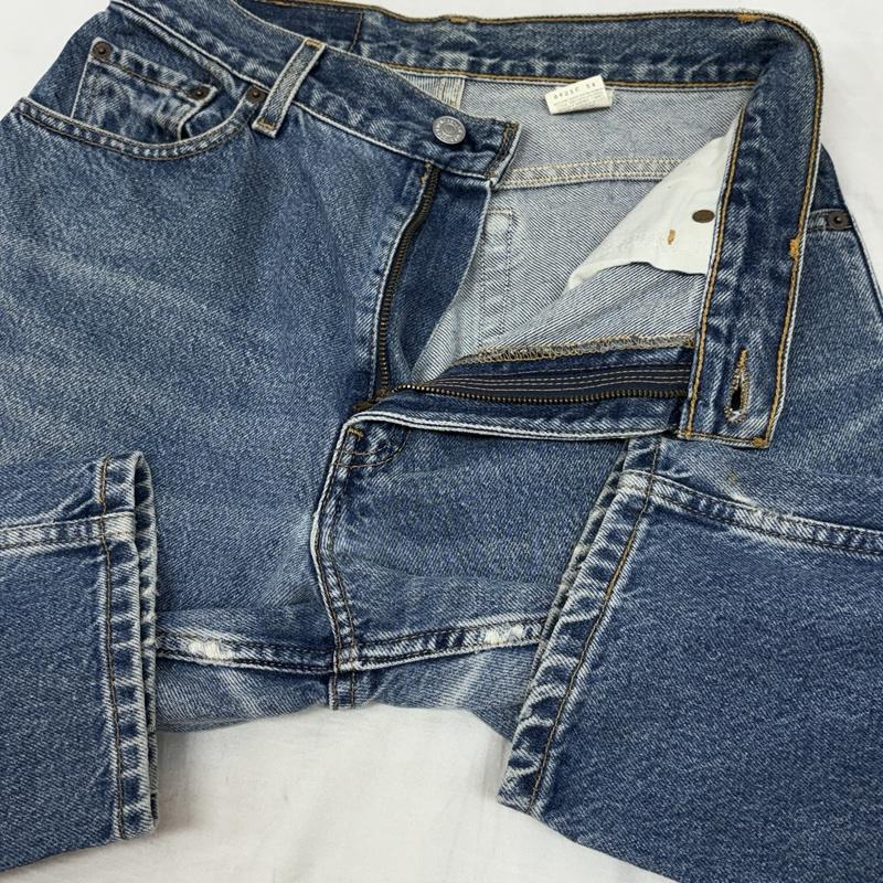 リーバイス Levi s パンツ デニム、ジーンズ 550 メキシコ製 00s 02年 テーパード ジッパーフライ デニムパンツ 8 ワンポイント インディゴ / インディゴ / Indigo レディース USED 古着 中古 50156541