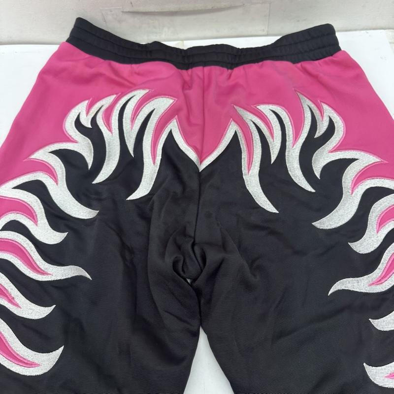 ジェレミースコット JEREMY SCOTT ジャケット、上着 ジャンパー、ブルゾン adidas ファイヤーパターン トラック ジャケット ジャージ パンツ セットアップ O27156 - 黒 / ブラック / black X 桃 / ピンク / pink メンズ USED 古着 中古 50156564