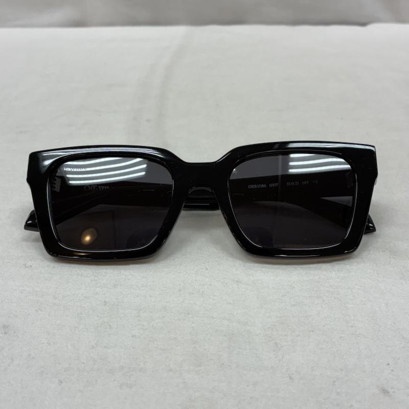オフホワイト off white めがね・サングラス サングラス PALERMO スクエア サングラス OERI086 1007 51-21 145 イタリア製 ロゴ、文字 黒 / ブラック / black X 白 / ホワイト / white メンズ USED 古着 中古 50156597
