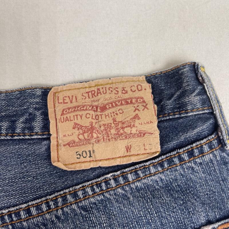 リーバイス Levi s パンツ デニム、ジーンズ 501 ボタン 裏 292 ボタンフライ デニム パンツ 33インチ インディゴ / インディゴ / Indigo メンズ USED 古着 中古 50156634