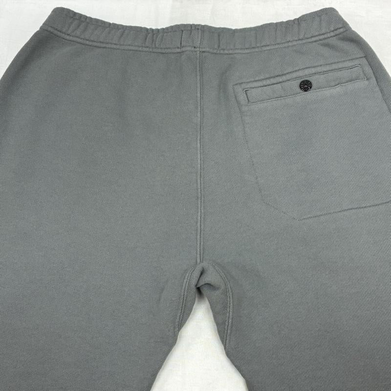 ストーンアイランド STONE ISLAND ボトムス ボトムス 25AW FELPA PANTALONE コットン フリース イージー ジョガー スウェット パンツ K2S156200014 L ワンポイント X ロゴ、文字 灰 / グレー / gray メンズ USED 古着 中古 50156831