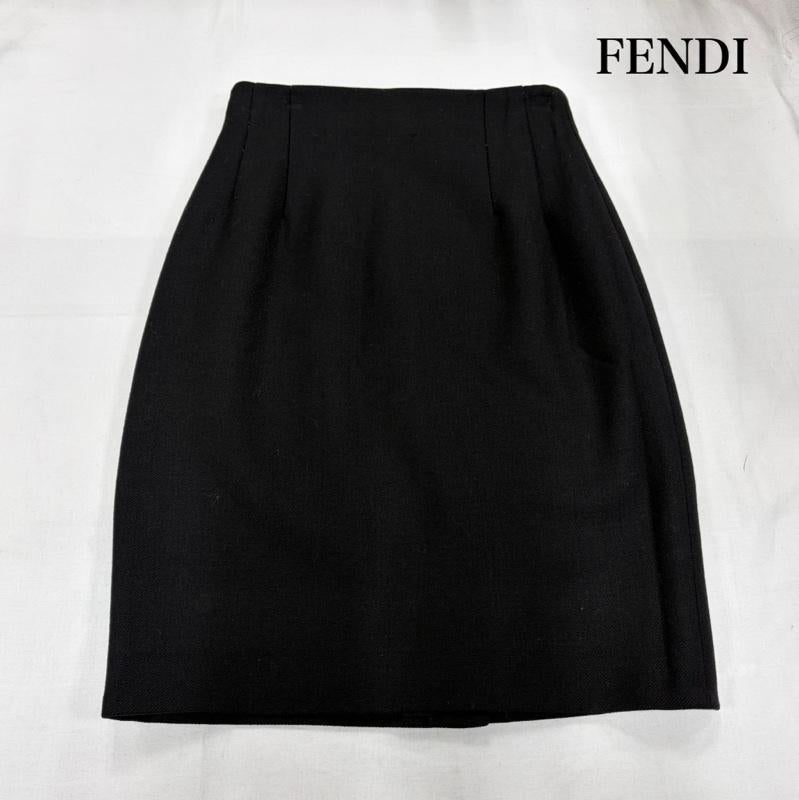 フェンディ FENDI スカート ミニスカート タイト ミニ スカート タック スリット イタリア製 ウール - 無地 黒 / ブラック / black レディース USED 古着 中古 50156879
