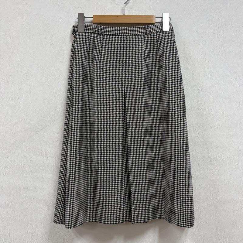 バーバリーズ BURBERRYS スカート ひざ丈スカート チェック Aライン スカート フレア M チェック アイボリー / アイボリー / X 紺 / ネイビー / navy レディース USED 古着 中古 50156886