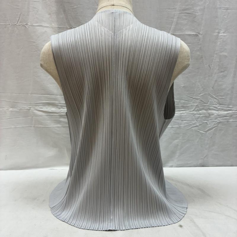 プリーツプリーズイッセイミヤケ PLEATS PLEASE ISSEY MIYAKE ベスト ベスト プリーツ フロント オープン ノースリーブ ベスト PP51-JE621 3 レディース USED 古着 中古 50157071