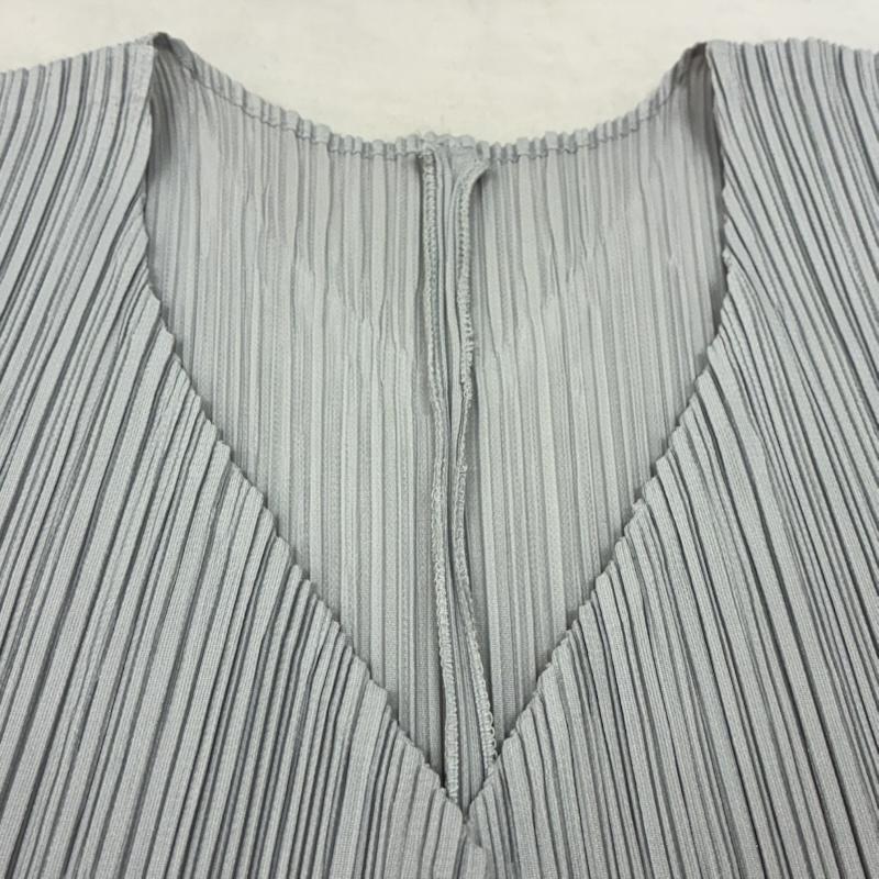 プリーツプリーズイッセイミヤケ PLEATS PLEASE ISSEY MIYAKE ベスト ベスト プリーツ フロント オープン ノースリーブ ベスト PP51-JE621 3 レディース USED 古着 中古 50157071