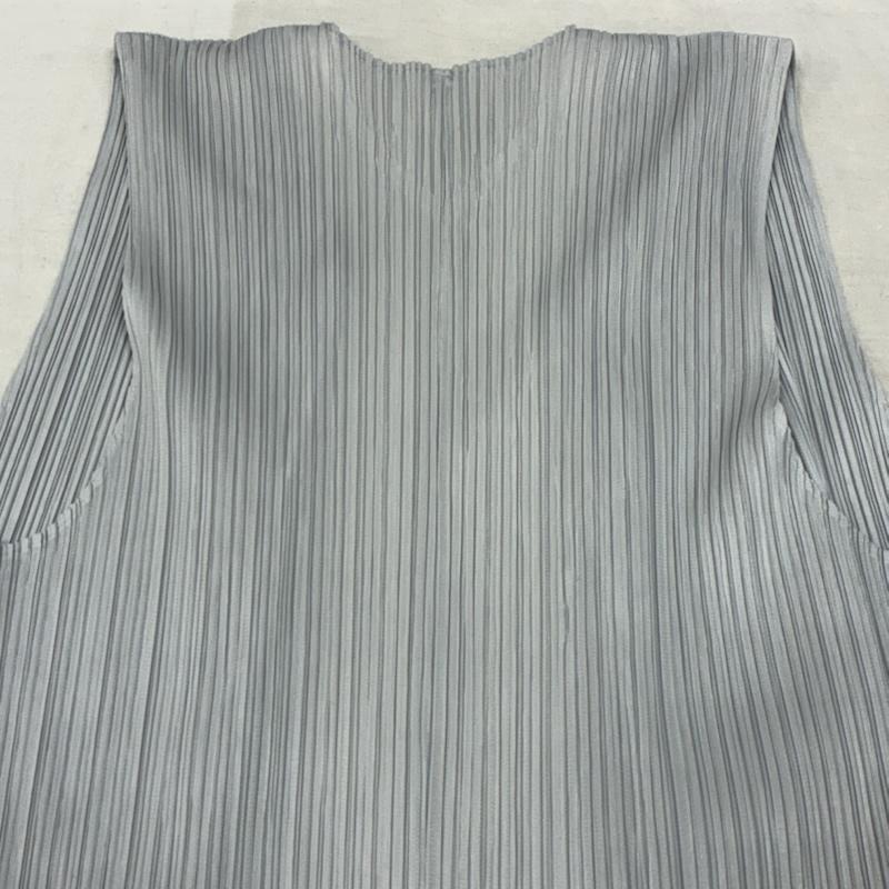 プリーツプリーズイッセイミヤケ PLEATS PLEASE ISSEY MIYAKE ベスト ベスト プリーツ フロント オープン ノースリーブ ベスト PP51-JE621 3 レディース USED 古着 中古 50157071