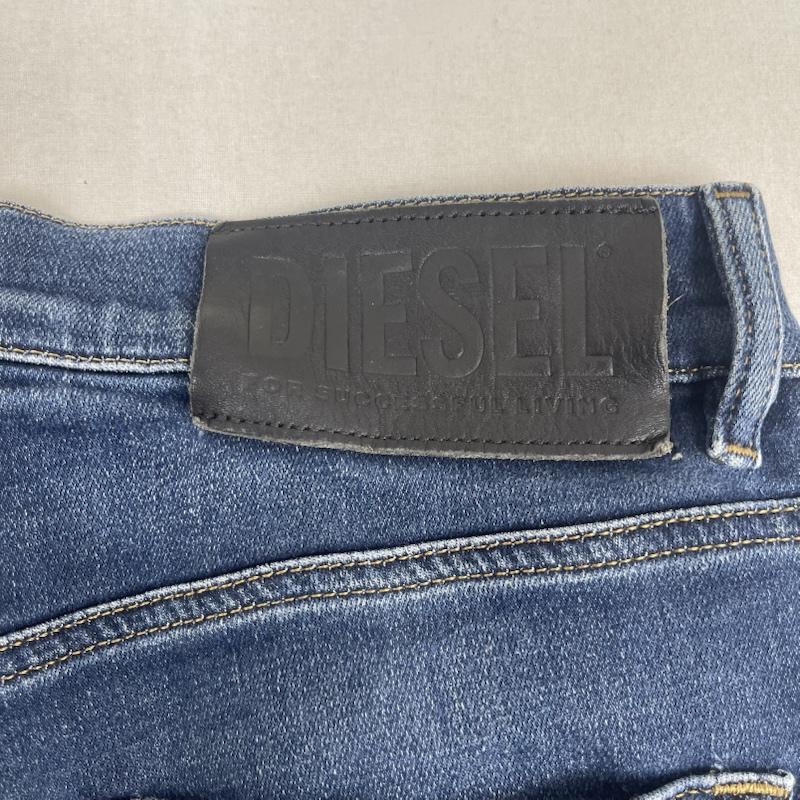 ディーゼル DIESEL パンツ デニム、ジーンズ D-STRUKT スリムフィット Diesel Industry ロゴ デニム パンツ 28インチ インディゴ / インディゴ / Indigo メンズ USED 古着 中古 50157184