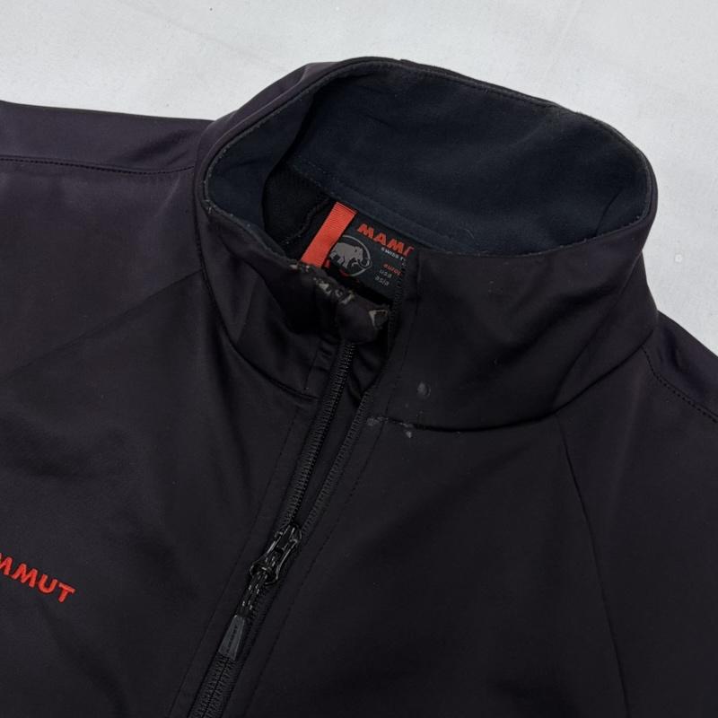 マムート Mammut トップス トップス ソフトシェル トラックジャケット ジャージ フルジップ L ワンポイント X ロゴ、文字 X 刺繍 黒 / ブラック / black X 灰 / グレー / gray X 赤 / レッド / red メンズ USED 古着 中古 50157274