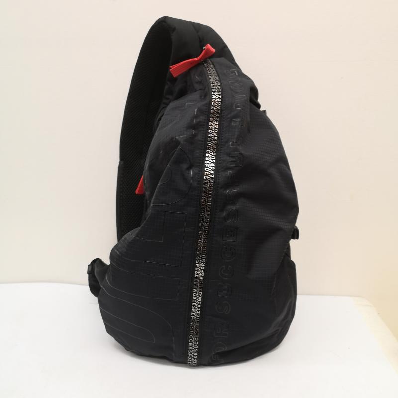 ディーゼル DIESEL ボディバッグ ボディバッグ Zip-D Sling リップストップ ショルダーバッグ - 黒 / ブラック / black メンズ USED 古着 中古 50157308