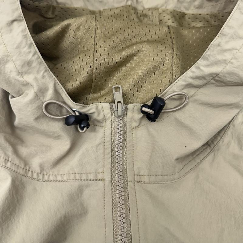シュプリーム Supreme ジャケット、上着 ジャンパー、ブルゾン 18ss reflective taping hooded pullover ナイロン ハーフジップ プルオーバー L ベージュ / ベージュ / beige メンズ USED 古着 中古 50157309