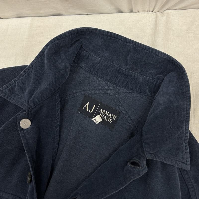 アルマーニ ジーンズ ARMANI JEANS シャツ、ブラウス 長袖 レギュラーカラー フラップ ポケット コットン ロングスリーブ シャツ イタリア製 XL ワンポイント X ロゴ、文字 X 刺繍 紺 / ネイビー / navy メンズ USED 古着 中古 50157331