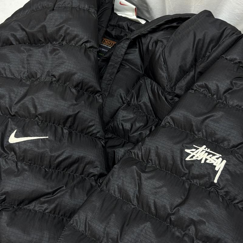 ナイキ NIKE ジャケット、上着 ジャンパー、ブルゾン 20AW STUSSY ステューシー Insulated Jacket インサレーティッド ジャケット DC1084-010 XL ロゴ、文字 黒 / ブラック / black メンズ USED 古着 中古 50157337