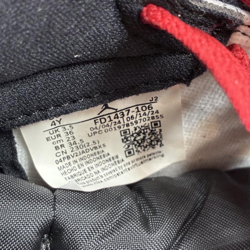 ナイキ NIKE スニーカー スニーカー 25ss Air Jordan 1 Retro High OG GS エアジョーダン ブラックトゥ リイマジンド FD1437-106 スニーカー 23.0cm ロゴ、文字 白 / ホワイト / white X 黒 / ブラック / black X 赤 / レッド / red ボーイズ USED 古着 中古 50157384