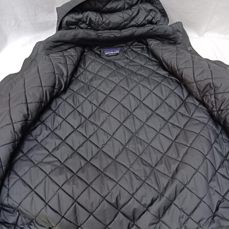 パタゴニア patagonia ジャケット、上着 ジャンパー、ブルゾン 26990 18AW ISTHMUS JACKET black L L ロゴ、文字 黒 / ブラック / black メンズ USED 古着 中古 50157406