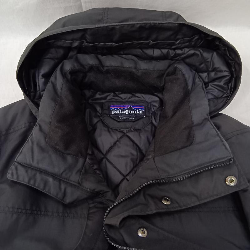 パタゴニア patagonia ジャケット、上着 ジャンパー、ブルゾン 26990 18AW ISTHMUS JACKET black L L ロゴ、文字 黒 / ブラック / black メンズ USED 古着 中古 50157406