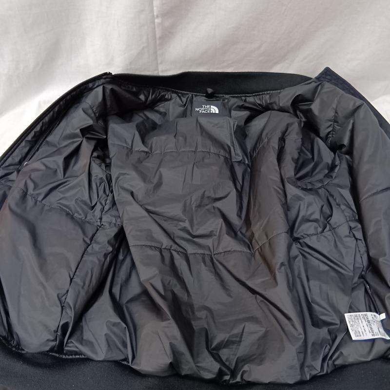 ザノースフェイス THE NORTH FACE ジャケット、上着 ジャンパー、ブルゾン NY82552 Insulation Bomber Jacket BLACK S S ロゴ、文字 黒 / ブラック / black X 白 / ホワイト / white メンズ USED 古着 中古 50157413