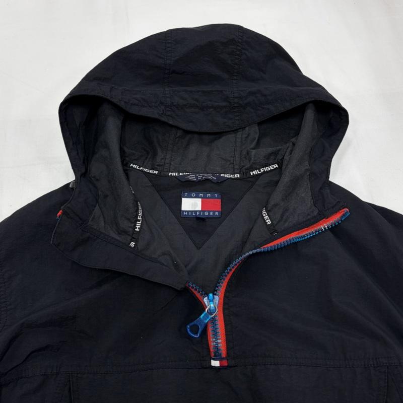 トミーヒルフィガー TOMMY HILFIGER パーカー 長袖 90’s ヴィンテージ ナイロン アノラック パーカー ハーフジップ ロゴ 刺繍 ワッペン フィリピン製 M ワンポイント X ロゴ、文字 黒 / ブラック / black X 赤 / レッド / red X 青 / ブルー / blue メンズ USED 古着 中古 50157441