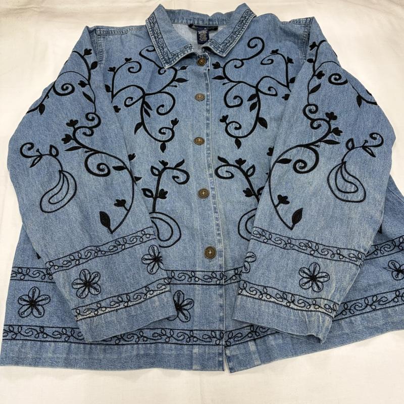 古着 USED ジャケット、上着 ジャケット、ブレザー DENIM&CO. デニムジャケット 総刺繍 フラワー 花 カバーオール ダンガリーシャツ XL 総柄 X 刺繍 青 / ブルー / blue X 黒 / ブラック / black レディース USED 古着 中古 50157474