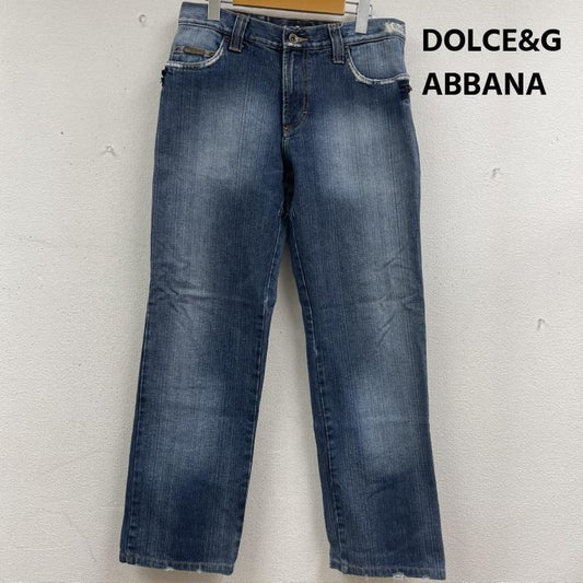 ドルチェアンドガッバーナ DOLCE&GABBANA パンツ デニム、ジーンズ トルコ製 D&G ロゴ パッチ ダメージ加工 デニム パンツ インディゴ / インディゴ / Indigo メンズ USED 古着 中古 50157613