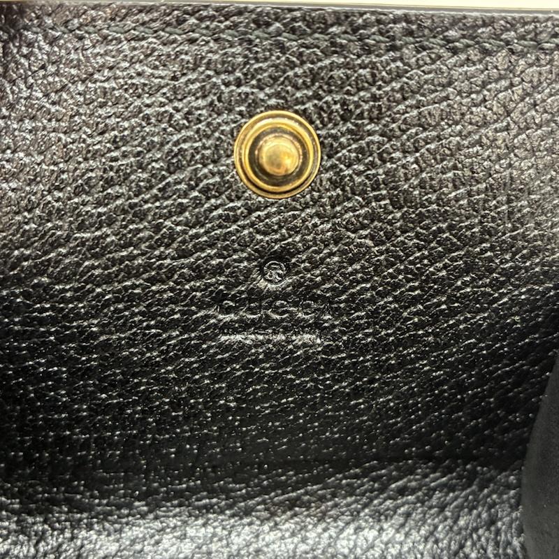 グッチ GUCCI 財布 コンパクト財布 GGマーモント レザー 三つ折り 小銭入れ コインケース ゴールドロゴ 473959 - ロゴ、文字 X ワンポイント 黒 / ブラック / black X 金 / ゴールド / gold color メンズ USED 古着 中古 50157636