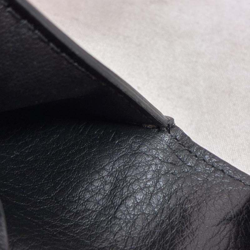 ルイヴィトン LOUIS VUITTON 財布 二つ折り M58825 オーガナイザー ドゥ ポッシュ カードケース パスケース 名刺入れ トリヨン レザー LV ロゴ 型押し - ロゴ、文字 X ワンポイント 黒 / ブラック / black メンズ USED 古着 中古 50157646