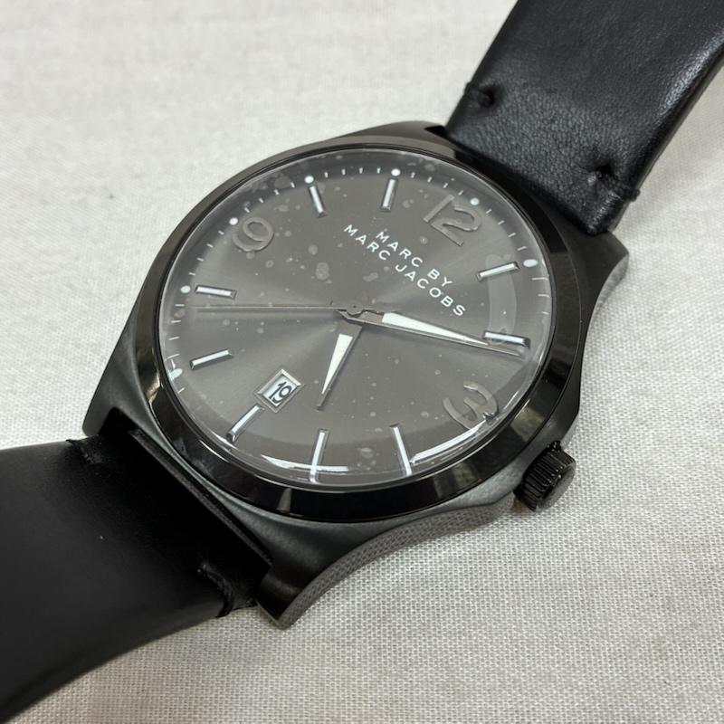 マークバイマークジェイコブス MARC by MARC JACOBS 腕時計 アナログ（クォーツ式） ステンレス ケース レザー ベルト アナログ クォーツ 腕時計 - 黒 / ブラック / black メンズ USED 古着 中古 50157653