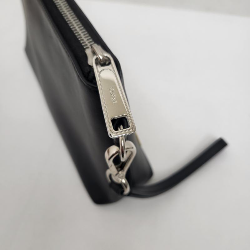 フェンディ FENDI セカンドバッグ セカンドバッグ モンスター クラッチバック サフィアーノレザー バックバグズデザイン 06465720 - 黒 / ブラック / black メンズ USED 古着 中古 50157658