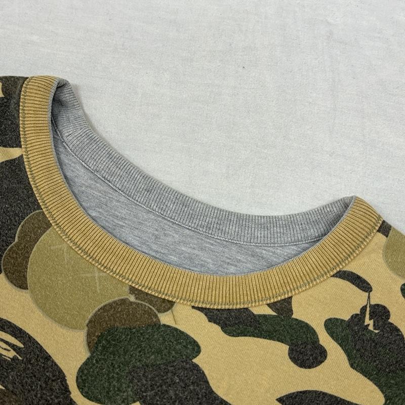 アベイシングエイプ A BATHING APE Tシャツ 半袖 KAWS カウズ コラボ ダブルフェイス リバーシブル カモフラ ロゴ 半袖 Tシャツ - メンズ USED 古着 中古 50157770