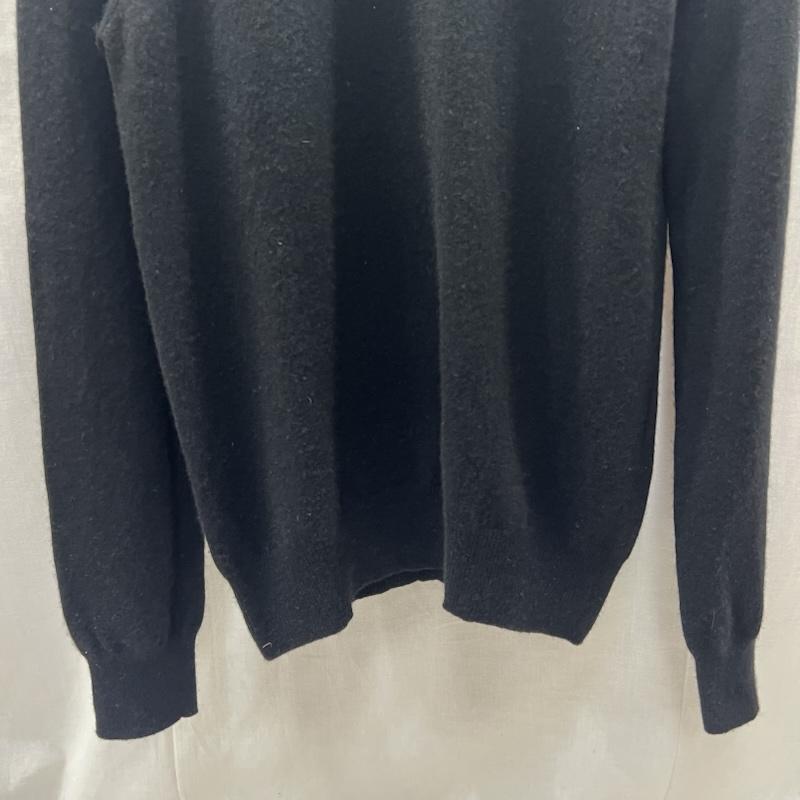 プレイコムデギャルソン PLAY COMME des GARCONS ニット、セーター 長袖 ゴールドエンブレム ウール Vネック ニット M 黒 / ブラック / black メンズ USED 古着 中古 50157775