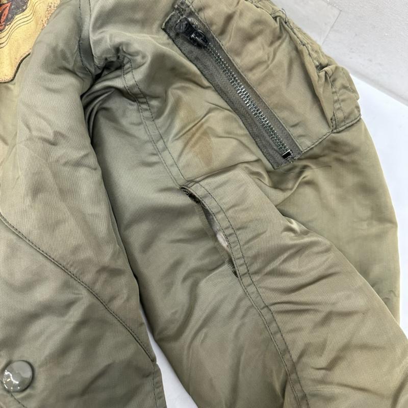 アヴィレックス AVIREX ジャケット、上着 フライトジャケット USA製 MA-1 B-29 フライト ジャケット S カーキオリーブ / カーキオリーブ / メンズ USED 古着 中古 50157806