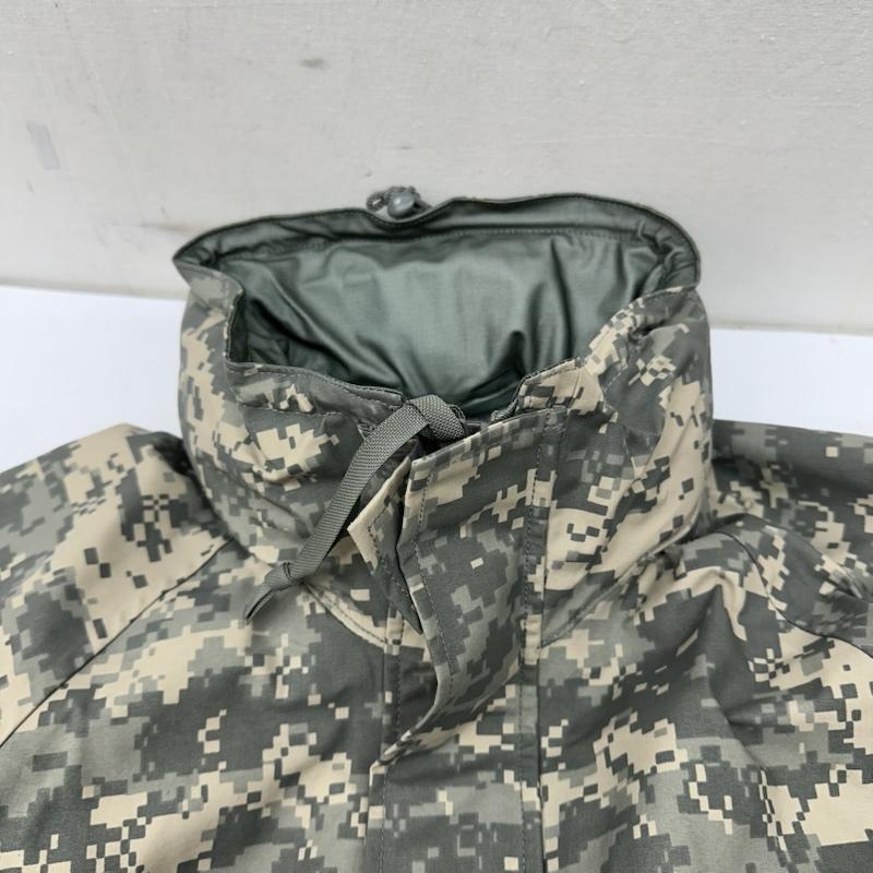 古着 USED ジャケット、上着 ジャンパー、ブルゾン US.ARMY ECWCS UNIVERSAL CAMO GORE-TEX デジタルカモ ミリタリージャケット M カーキ / カーキ / khaki メンズ USED 古着 中古 50157808
