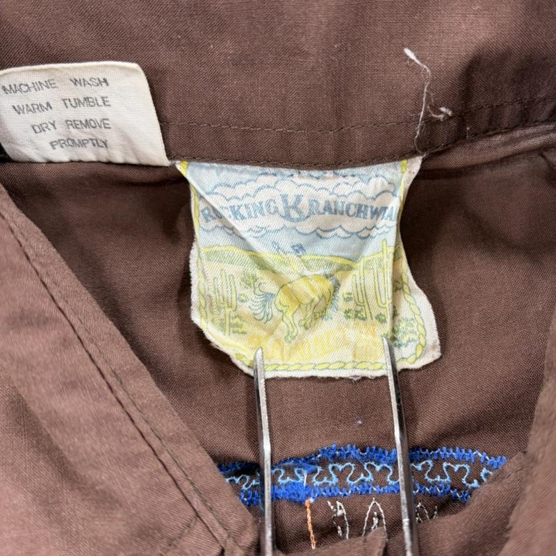 ヴィンテージ VINTAGE シャツ、ブラウス 長袖 70s 80s ヴィンテージ ウエスタン 長袖 シャツ 刺繍 Rocking Ranchwear S 総柄 茶 / ブラウン / brown X マルチカラー / マルチカラー / multicolor メンズ USED 古着 中古 50158014