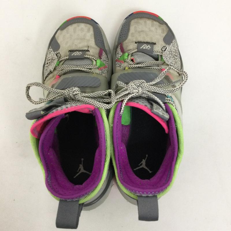 ナイキ NIKE スニーカー スニーカー NIKE ナイキ CD5804-100 エアジョーダン Why Not Zer0.3 BG Cool Grey 24.5cm 灰 / グレー / gray レディース USED 古着 中古 50158040