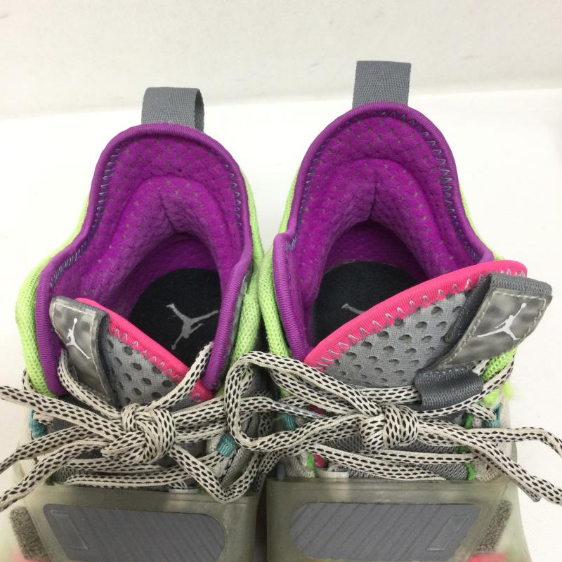 ナイキ NIKE スニーカー スニーカー NIKE ナイキ CD5804-100 エアジョーダン Why Not Zer0.3 BG Cool Grey 24.5cm 灰 / グレー / gray レディース USED 古着 中古 50158040